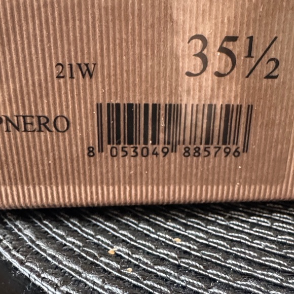 New! Gianvito Rossi Black Strappy Heels - Picture 14 of 16